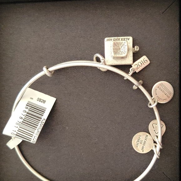 Alex and Ani graduation cap bracelet - Picture 2 of 4